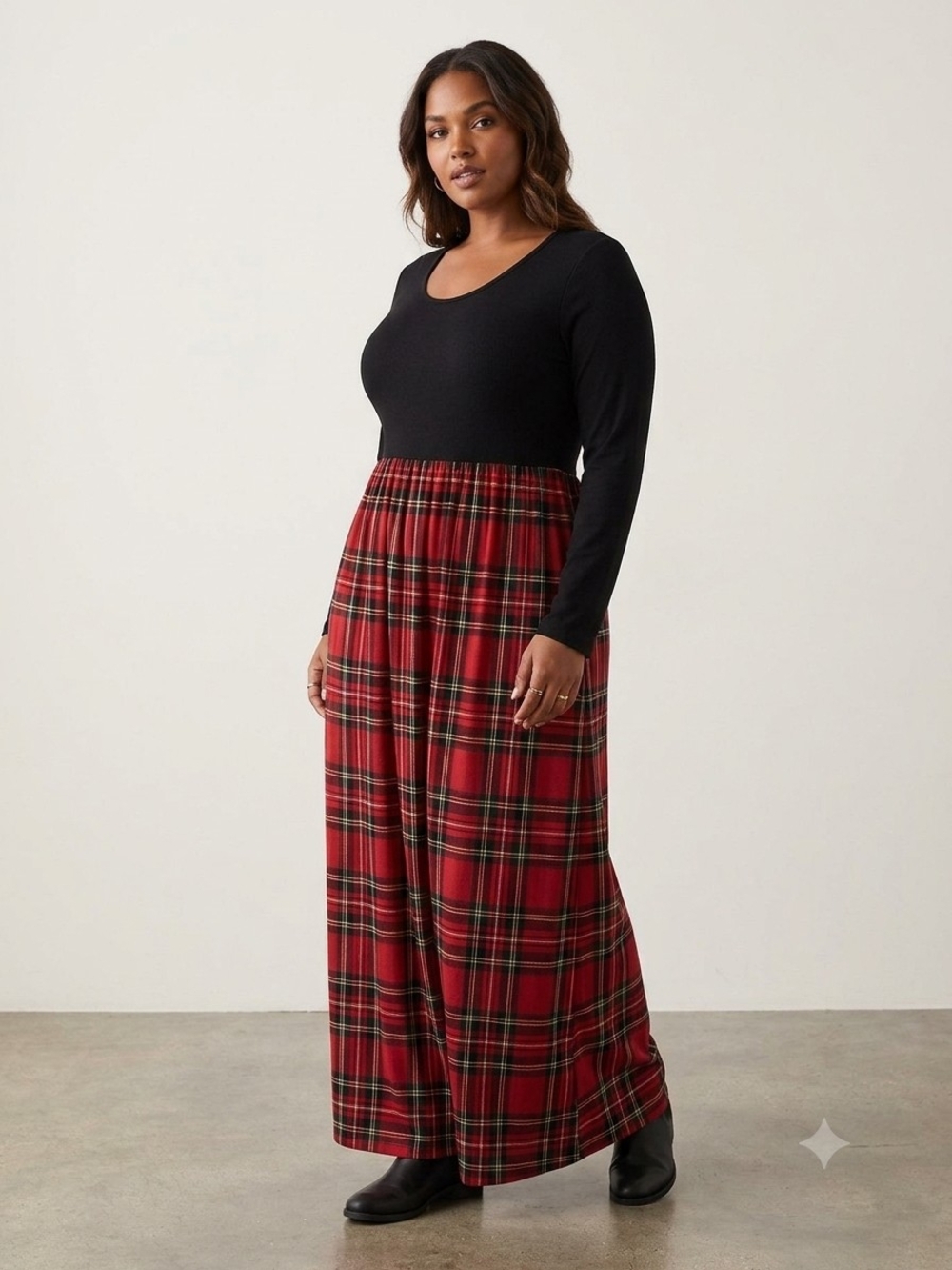 Grecerelle Red Plaid Maxi Dress with Black Bodice.    WD 42